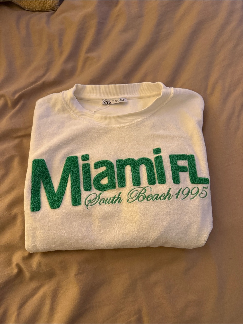 ZARA White 'Miami FL South Beach 1995' Crewneck Sweatshirt - Green Logo